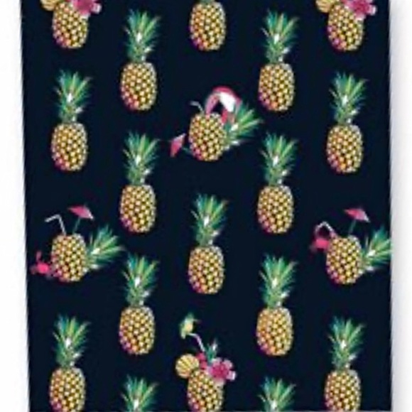 Vera Bradley Toucan Party Throw Blanket, Navy, 80x50 - Picture 3 of 4